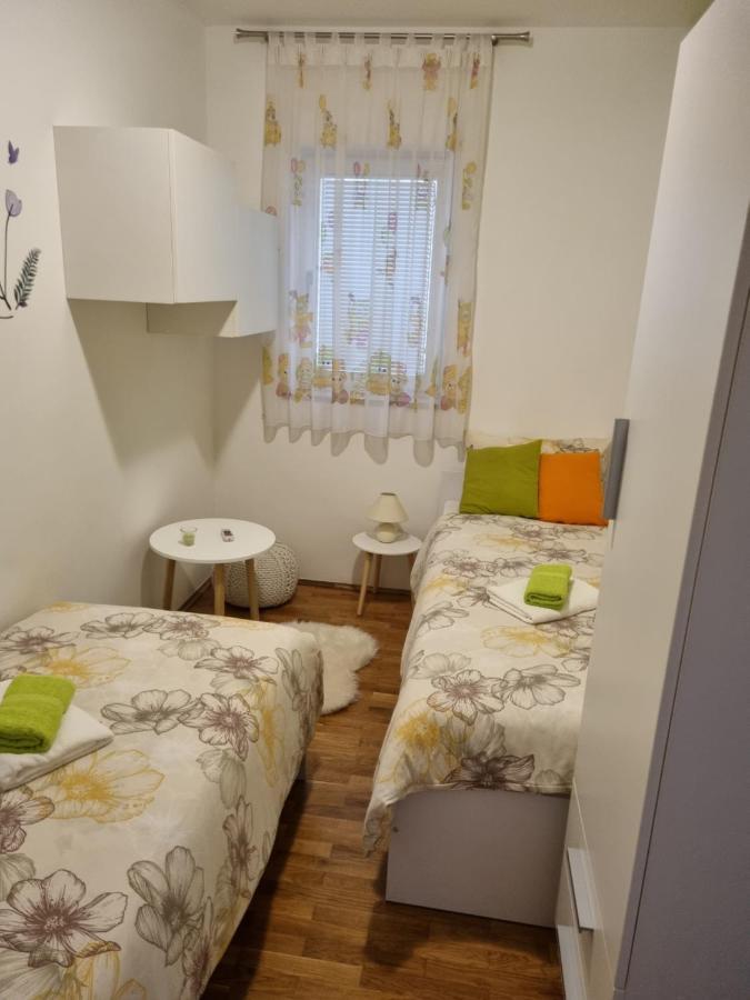 Apartment Ely Rabac Extérieur photo